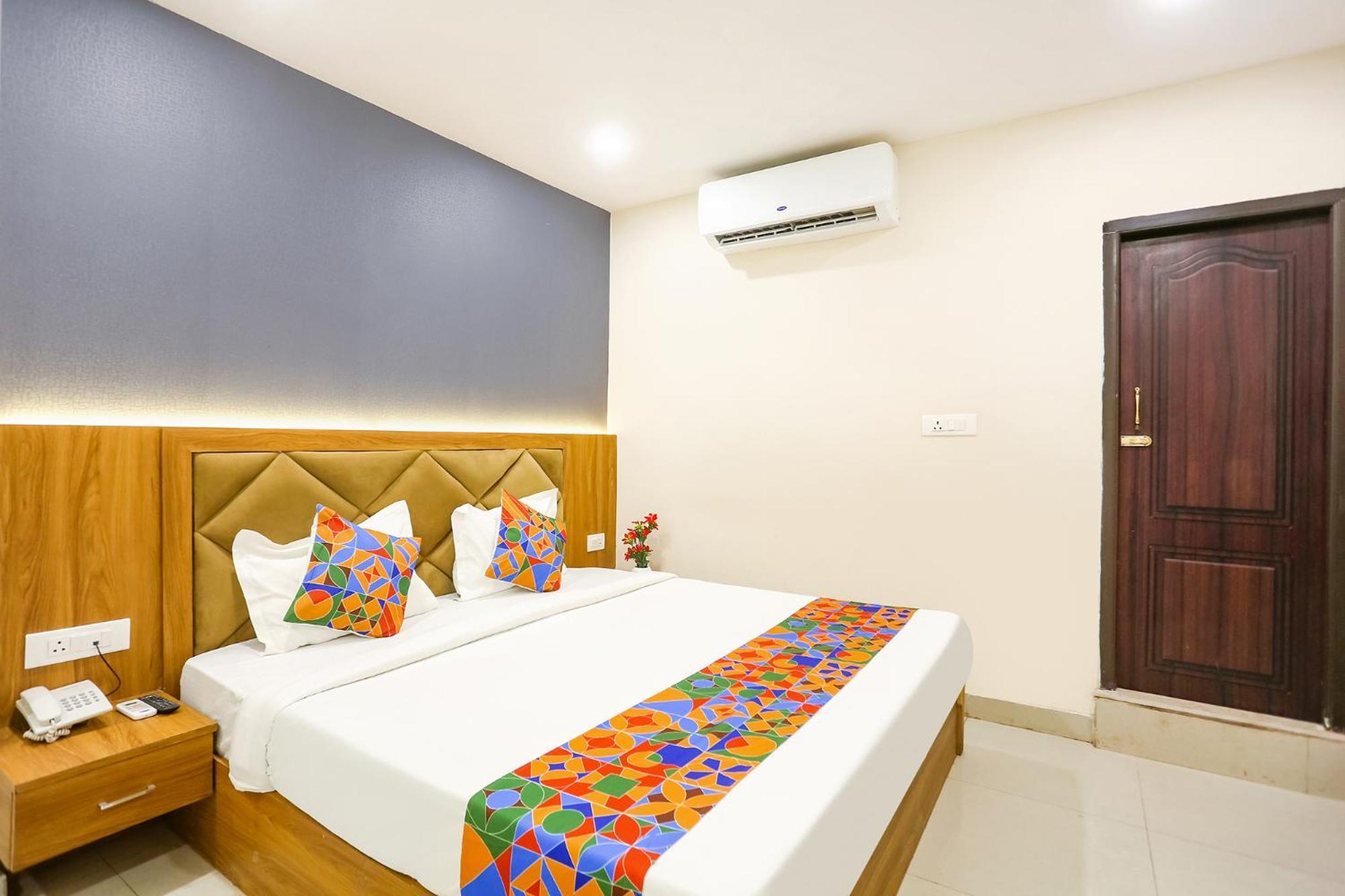 Fabhotel Hari Kunj 900 M From Kashi Vishwanath Temple Varanasi Esterno foto