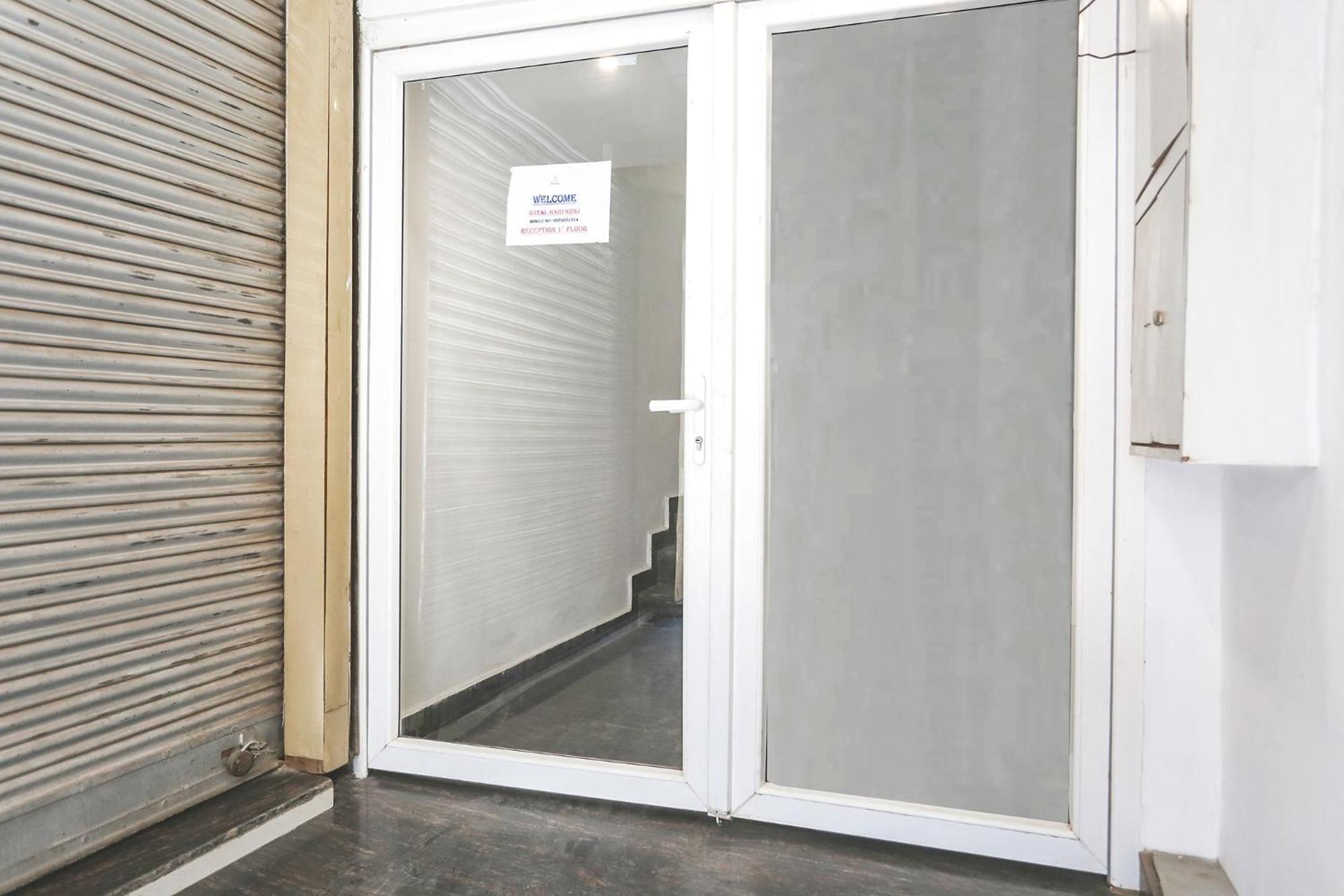 Fabhotel Hari Kunj 900 M From Kashi Vishwanath Temple Varanasi Esterno foto